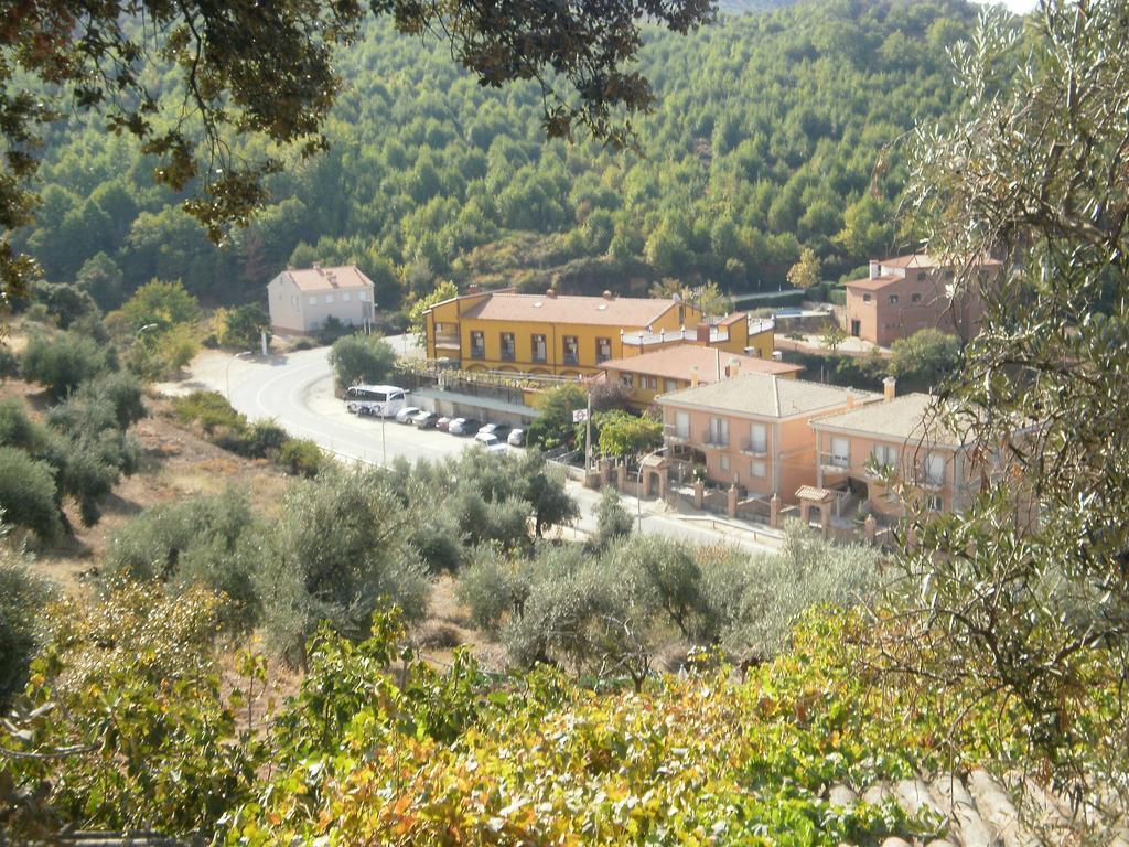 Hostal Restaurante Solaire Castañar de Ibor Extérieur photo