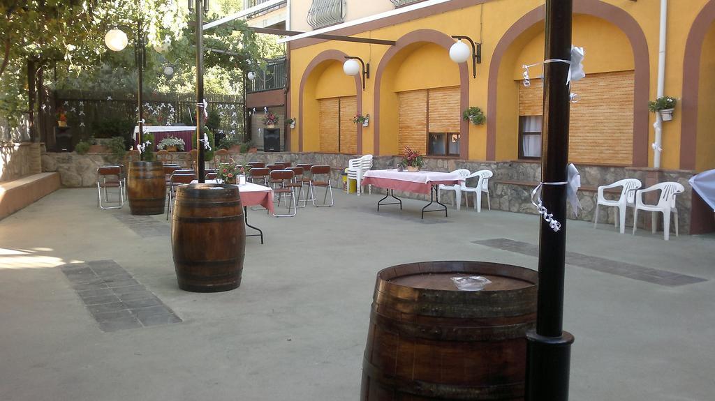 Hostal Restaurante Solaire Castañar de Ibor Extérieur photo