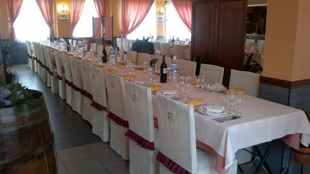 Hostal Restaurante Solaire Castañar de Ibor Extérieur photo